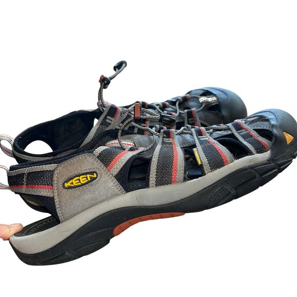 KEEN Men\'s Newport H2 sandals men’s 14 gray black red main image 10